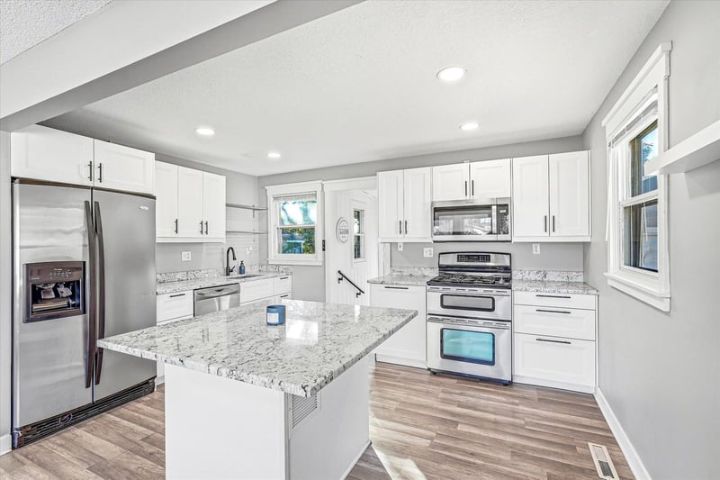1812 9th St, White Bear Lake, MN 55110
