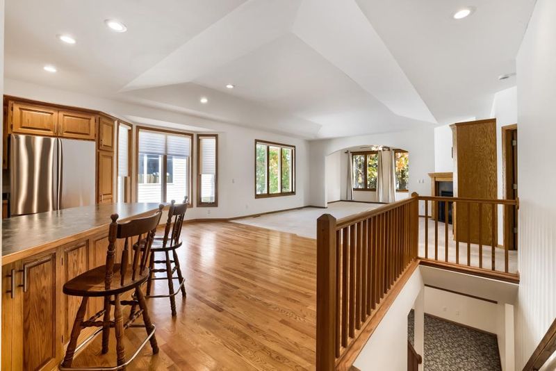 9224 Blackoaks Ln N, Maple Grove, MN 55311
