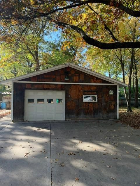439 Forest Rd, East Bethel, MN 55092