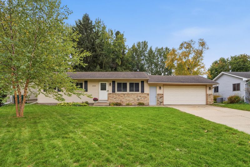 2026 Jade Ln, Eagan, MN 55122