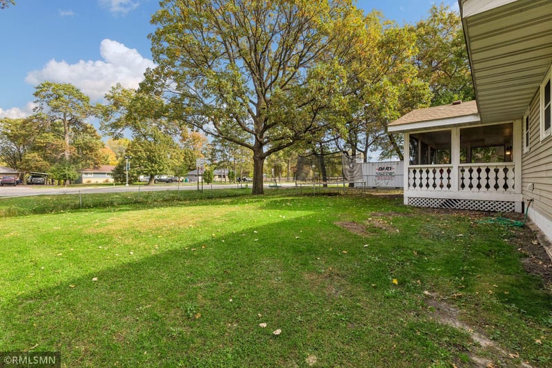 782 Main St, Lino Lakes, MN 55014