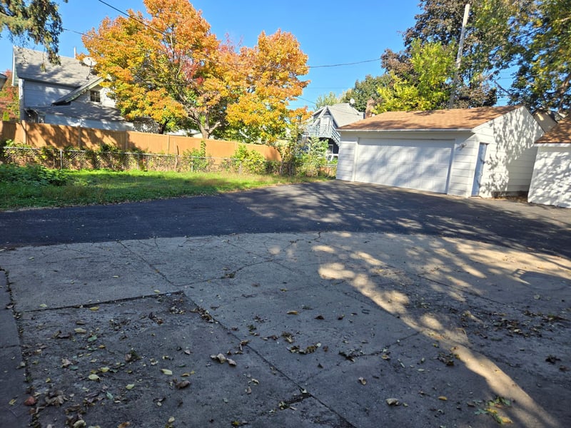 1156 Galtier St, Saint Paul, MN 55117
