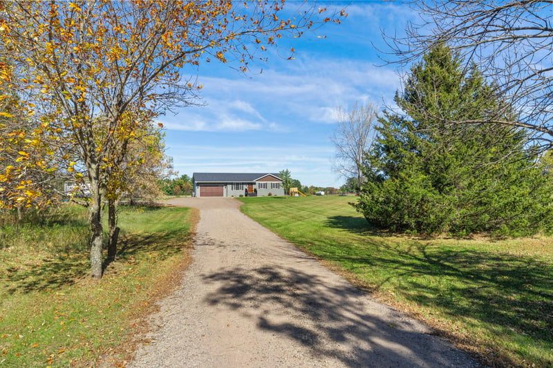 9569 291st Ave NE, North Branch, MN 55056