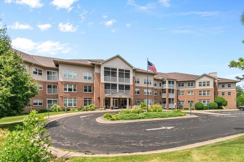 935 Ferndale St N #117, Maplewood, MN 55119