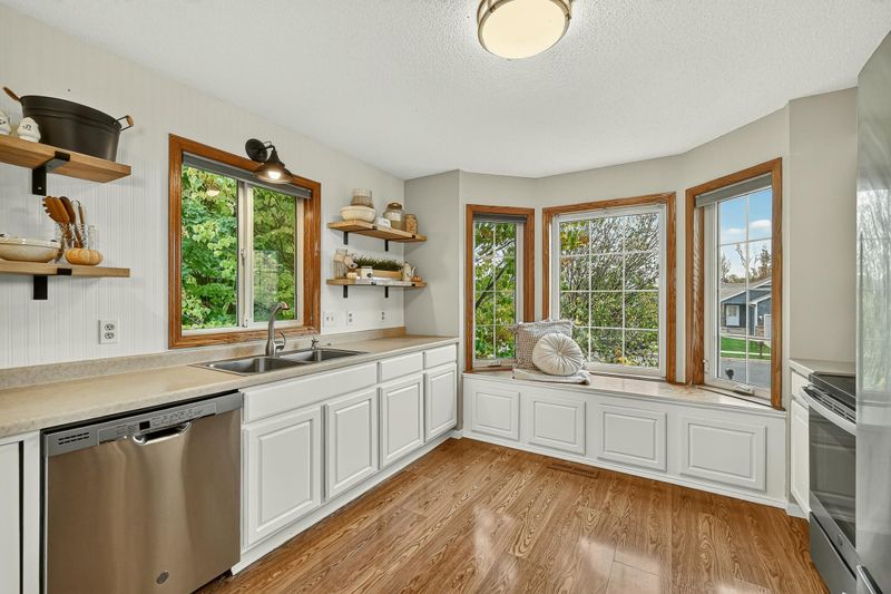 1005 3rd St NE, Kasson, MN 55944