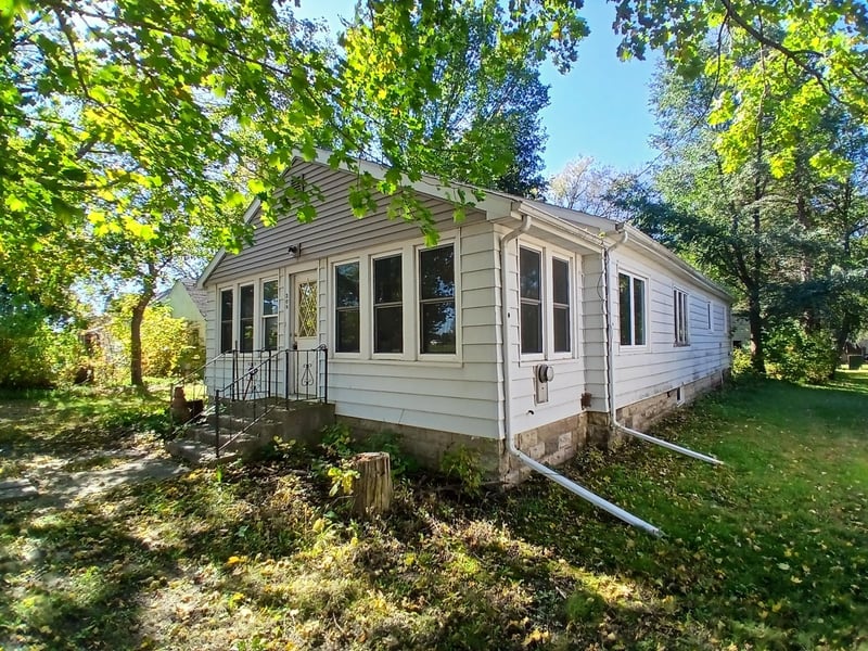 308 S Main St, Sherburn, MN 56171