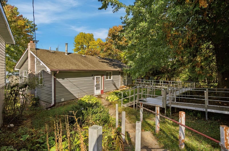 3903 Fanny Lake Rd NE, Cambridge, MN 55008