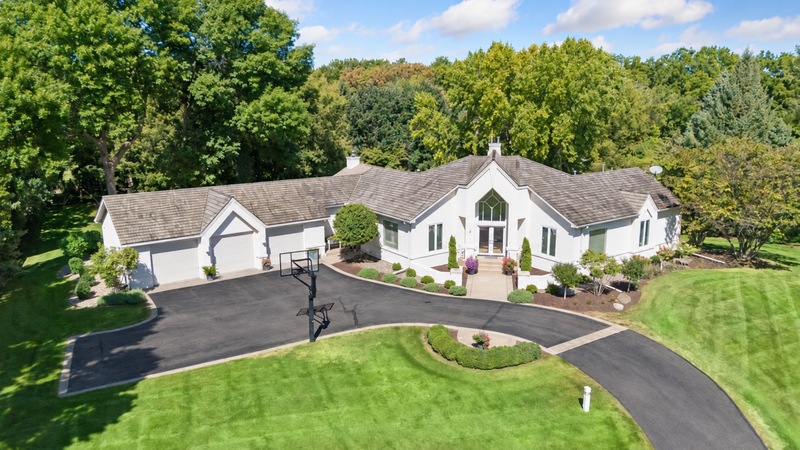 5955 Boulder Bridge Ln, Excelsior, MN 55331