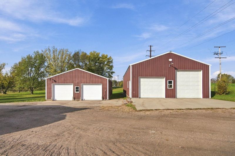 2563 122nd St, Plato, MN 55370