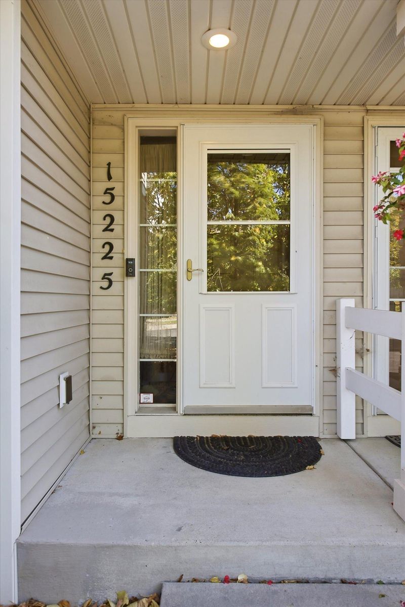 15225 Stonewood Ter, Burnsville, MN 55306