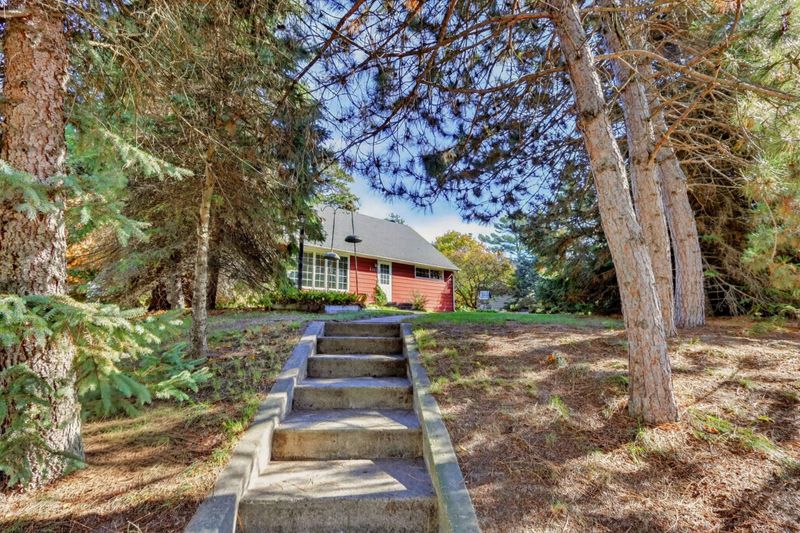 2111 Norway St, Grand Rapids, MN 55744