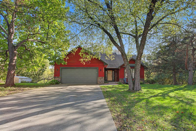 4587 River Bend Pl, Savage, MN 55378