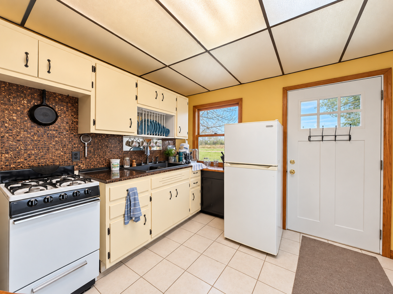 20796 County Road 566, Bovey, MN 55709