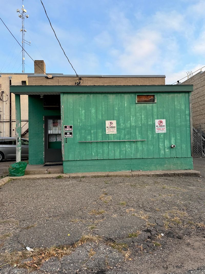 64 E Broadway, Little Falls, MN 56345