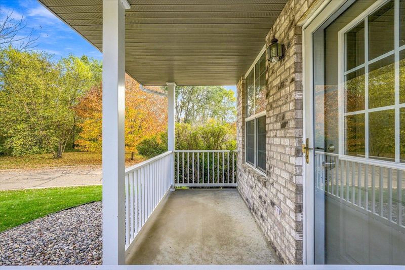 1032 Kaylee St, Chaska, MN 55318