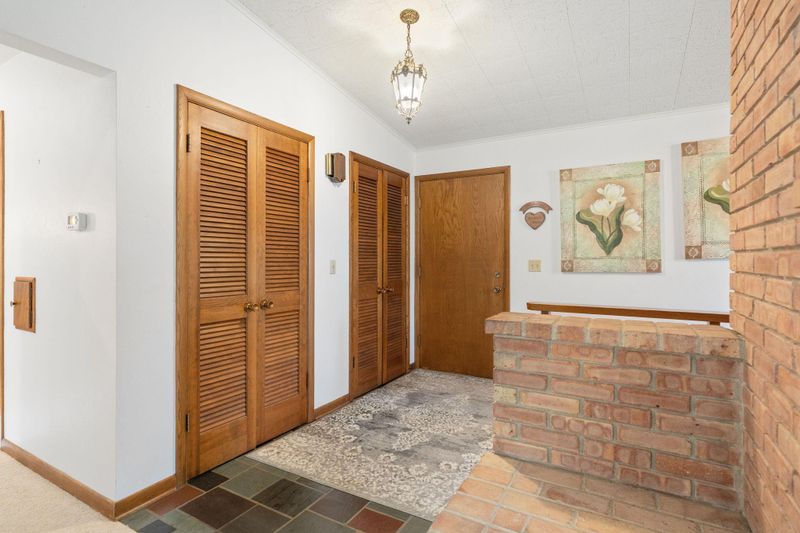 1146 Ironwood Ave, Owatonna, MN 55060