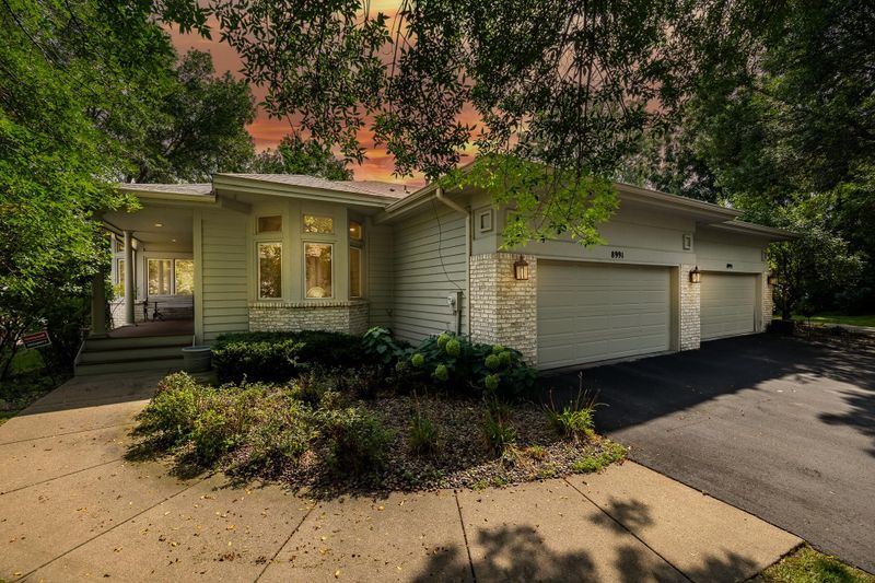 8991 Ferndale Ln, Eden Prairie, MN 55347