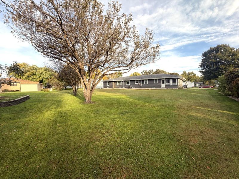 1125 Homewood Dr, Benson, MN 56215