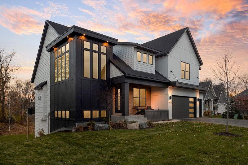 XXX1 Canopy Trl, Eden Prairie, MN 55347