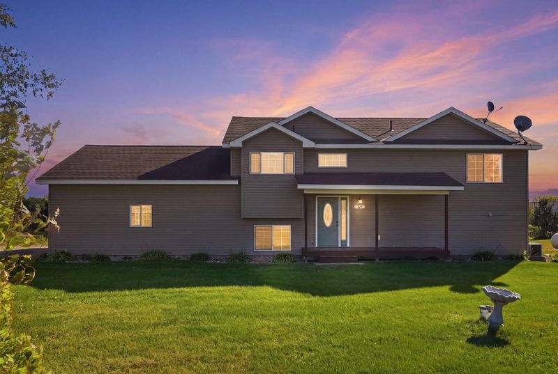 371 Rice City Cir, Darwin, MN 55324