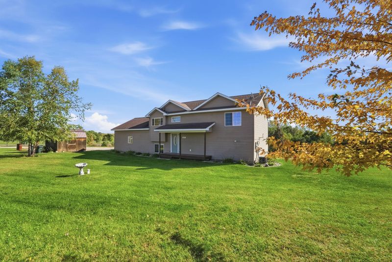 371 Rice City Cir, Darwin, MN 55324