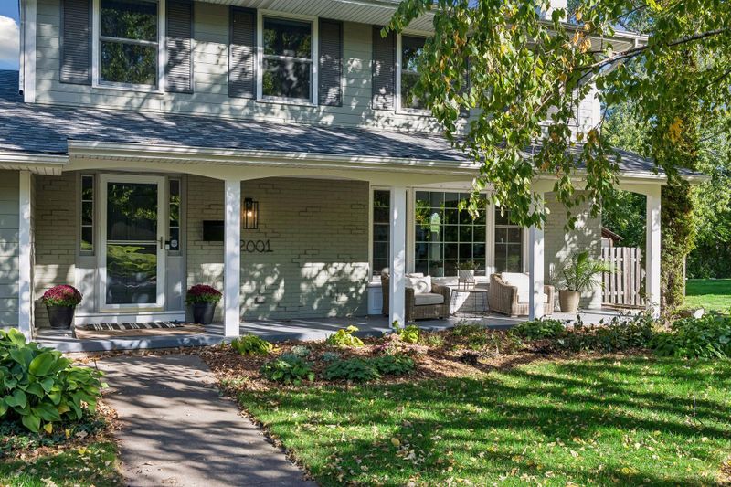 2001 Westwood Hills Dr, Saint Louis Park, MN 55426