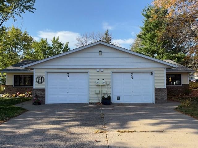 231 Marvin Elwood Rd, Monticello, MN 55362