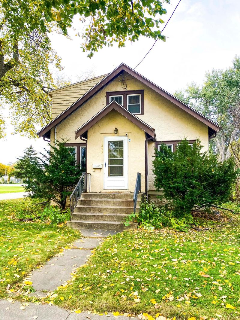 1253 6th Ave SE, Rochester, MN 55904