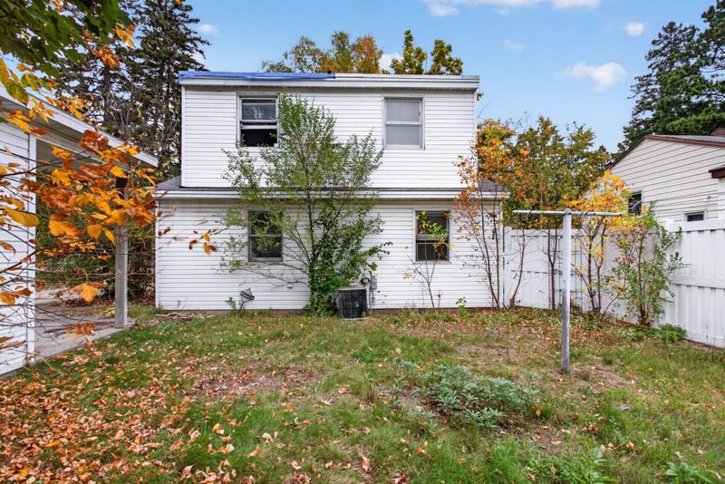 7017 52nd Ave N, Crystal, MN 55428