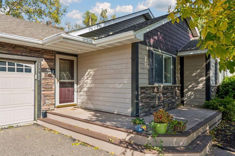 17782 Javelin Ct, Lakeville, MN 55044