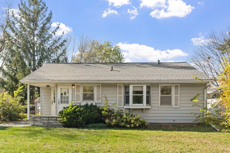 5904 Queen Ave S, Minneapolis, MN 55410