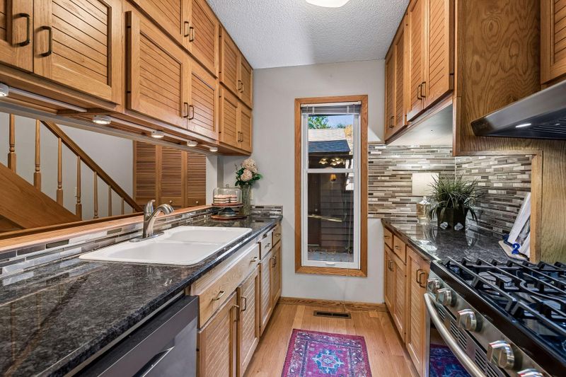 234 8th St SE, Minneapolis, MN 55414