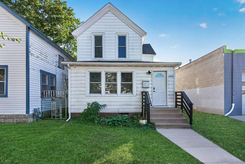 2939 30th Ave S, Minneapolis, MN 55406