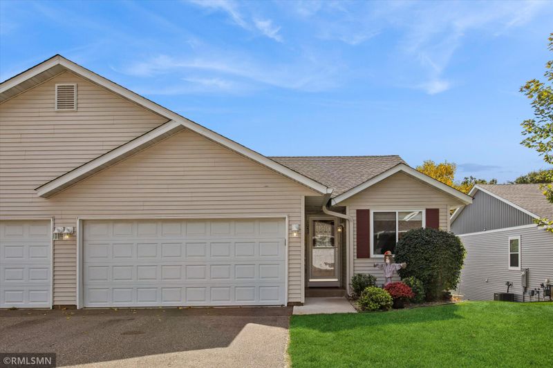 1089 Hewitt Blvd, Red Wing, MN 55066