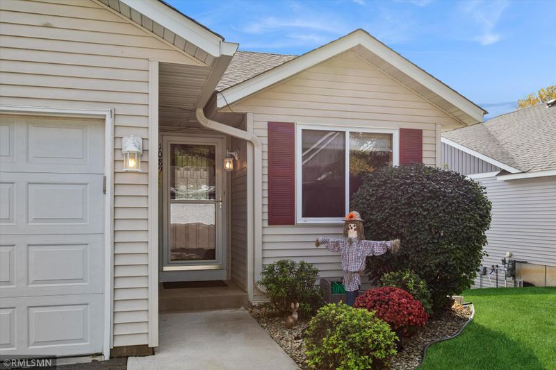 1089 Hewitt Blvd, Red Wing, MN 55066