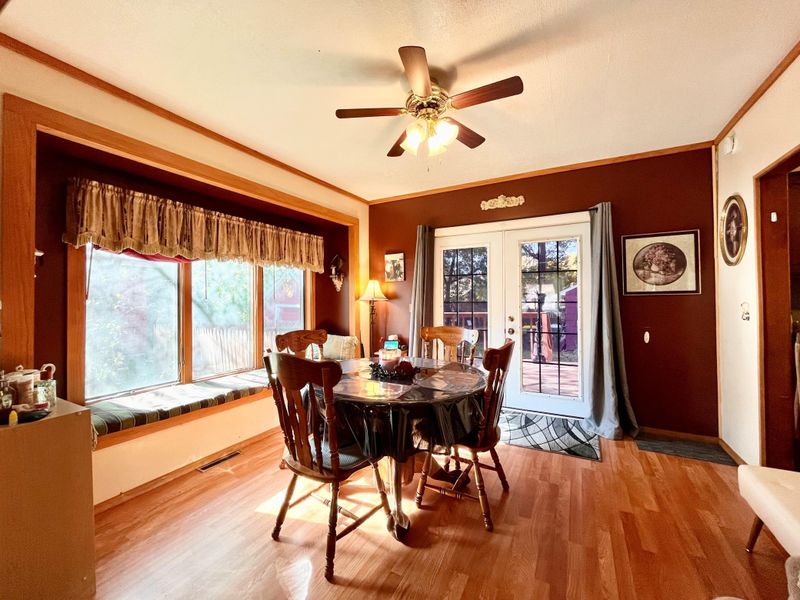 904 3rd St SW, Willmar, MN 56201