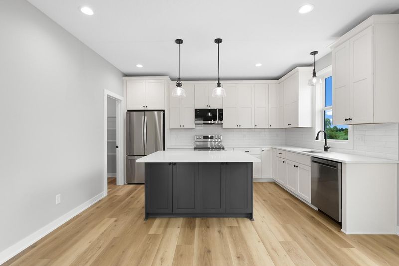 9798 Oxford Ln, Elko New Market, MN 55020