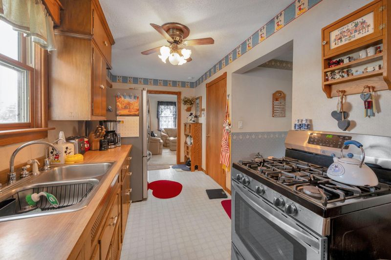 1343 Oak Beach Dr, Fairmont, MN 56031