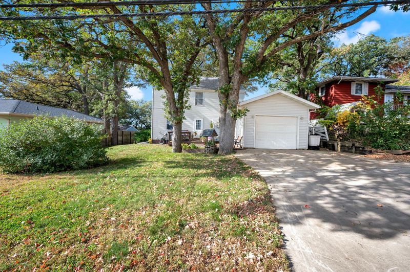 1343 Oak Beach Dr, Fairmont, MN 56031