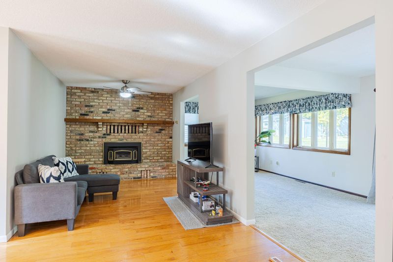 2237 Bronson Dr, Mounds View, MN 55112