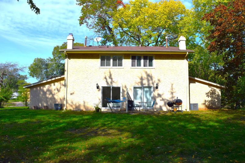 819 - 821 55th Ave N, Brooklyn Center, MN 55430
