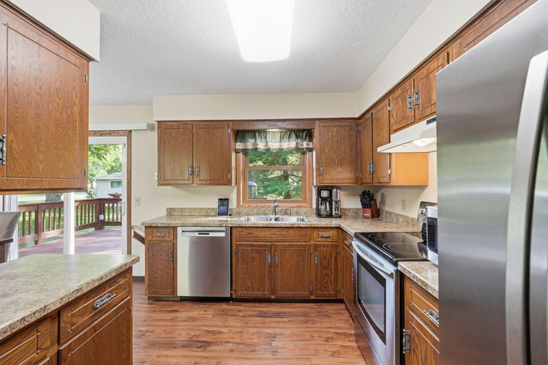 16701 Upper 4th St N, Lakeland, MN 55043