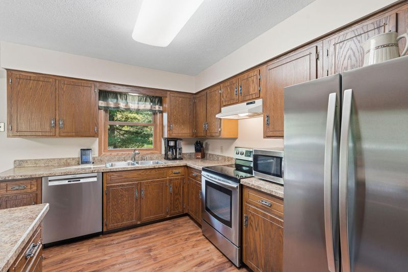 16701 Upper 4th St N, Lakeland, MN 55043