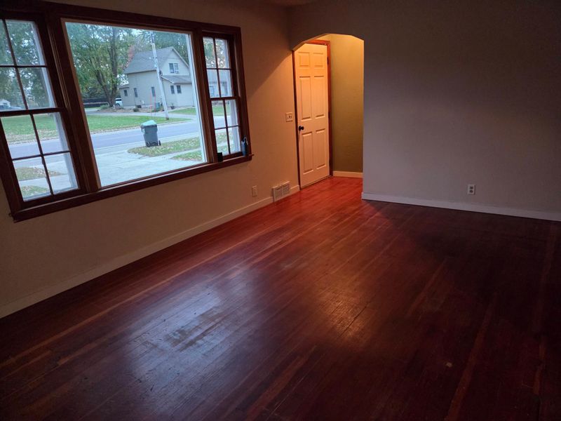 302 W Main St, Brownsdale, MN 55918