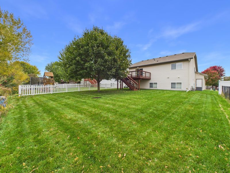 6724 Black Spruce St, Saint Cloud, MN 56303