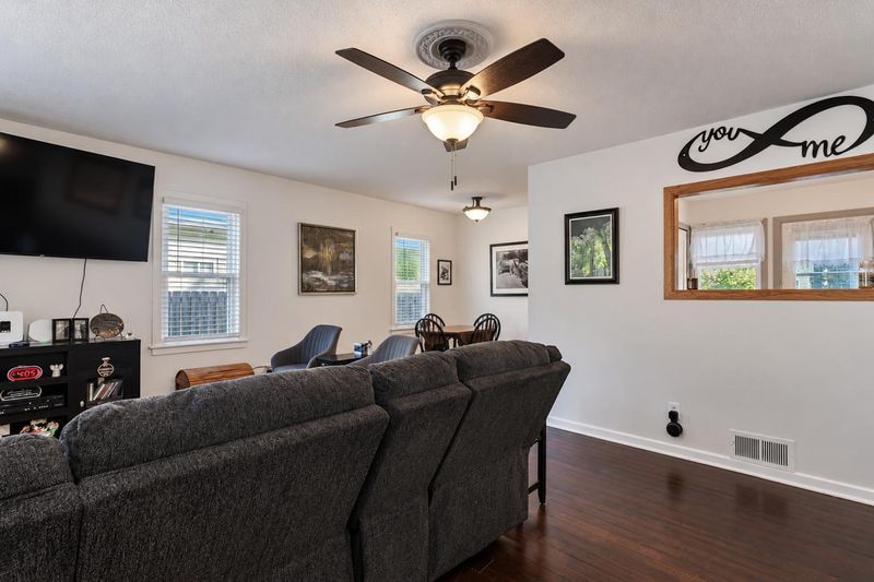 547 E Main St, Owatonna, MN 55060