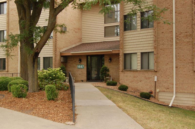 1887 Silver Bell Rd #219, Eagan, MN 55122