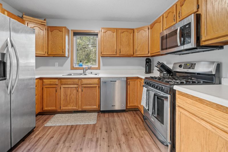218 Char Ave NE, Avon, MN 56310
