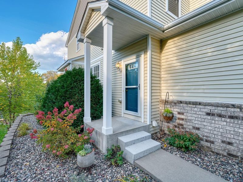 4587 Blaylock Cir #4001, Inver Grove Heights, MN 55076