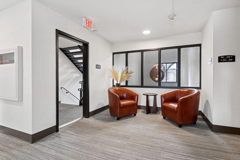 4101 Parklawn Ave #331, Edina, MN 55435